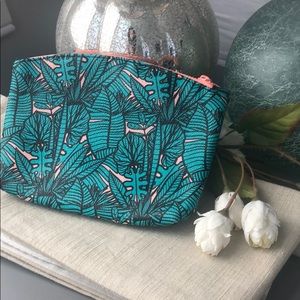 Ipsy small cosmetic bag.